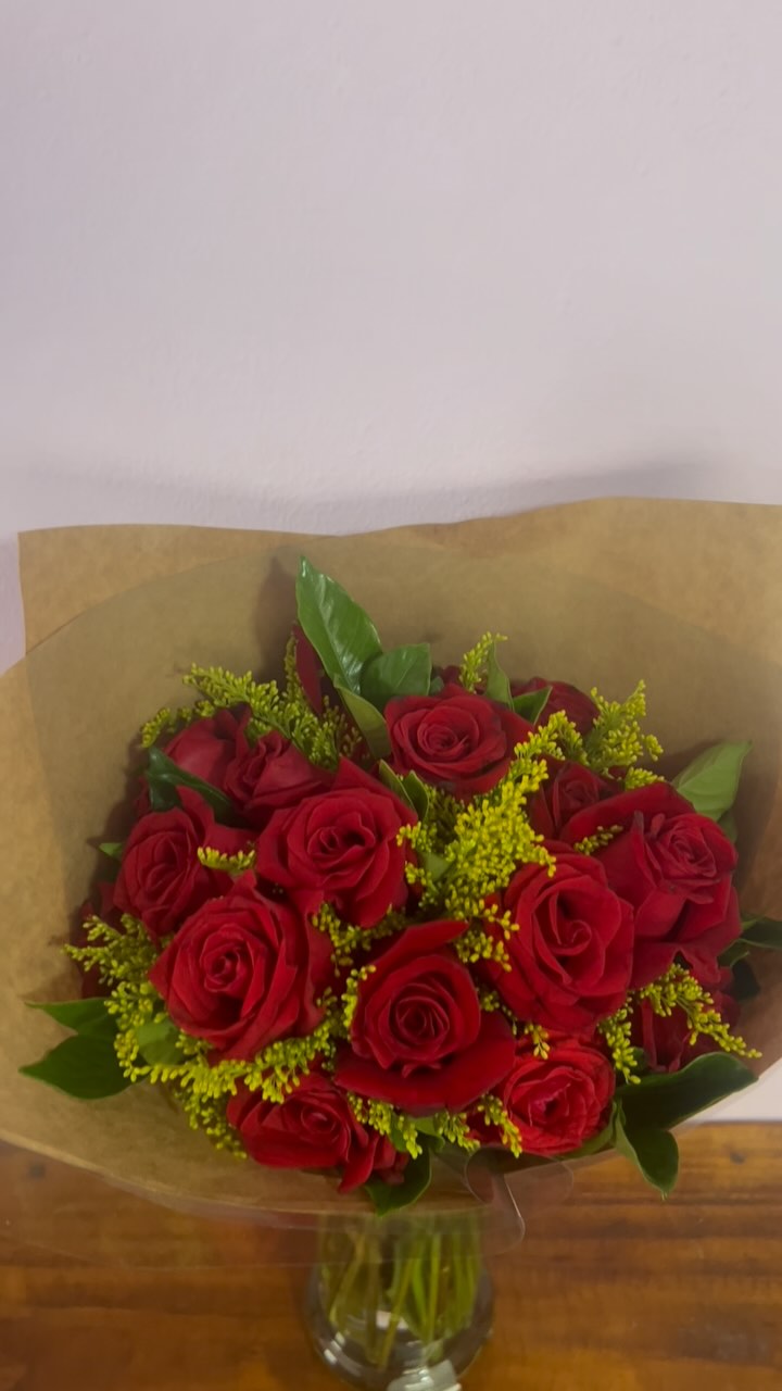 #rosasvermelhas #floriculturaemcampinas #floriculturaemhortolandia #floriculturaemvalinhos #buquederosas #floriculturaemsumare #floriculturaemvinhedo #cestasdecafedamanha #buqueemcampinas #floriculturaswisspark #floriculturaemhortolandia #floriculturacampobelo #floriculturacampogrande #Floriculturacambui #rosasamarelas #buquederosascomchocolates #cestadecafeemcampinas