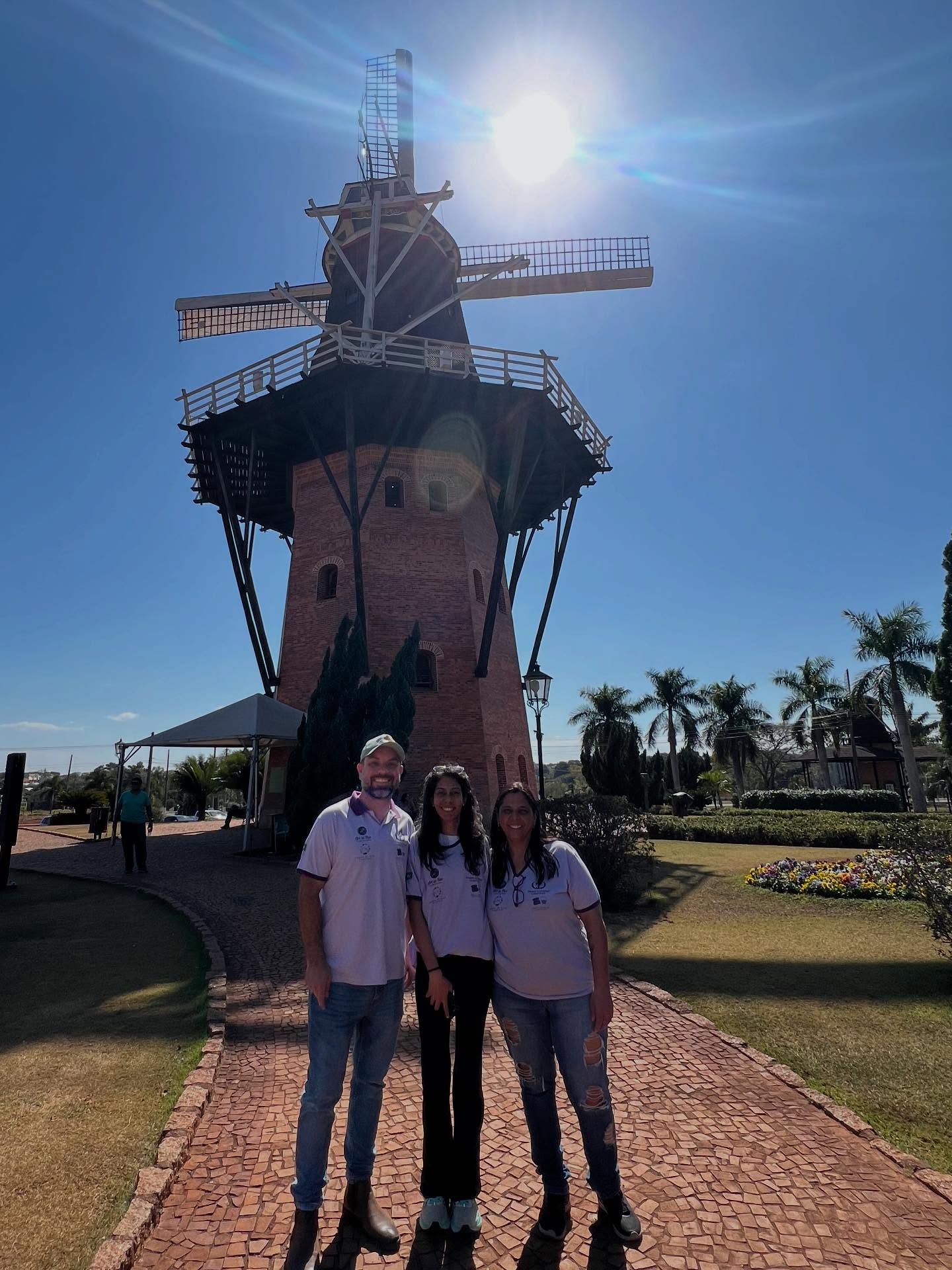 Dia de visita técnica na cidade das flores!!Para sempre sermos referência regional em Flores e plantas, buscamos sempre o melhor para você nosso cliente.#floristas #buquederosas #rosasvermelhas
#buquedeflores #floriculturaemcampinas
#floricultiraemvinhedo#floriculturaemvalinhos #floriculturahortolandia #floriculturaemsumare #floriculturaempaulinia