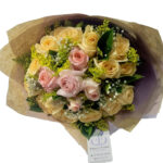 Buquê Mix de Rosas Champanhe e Claras