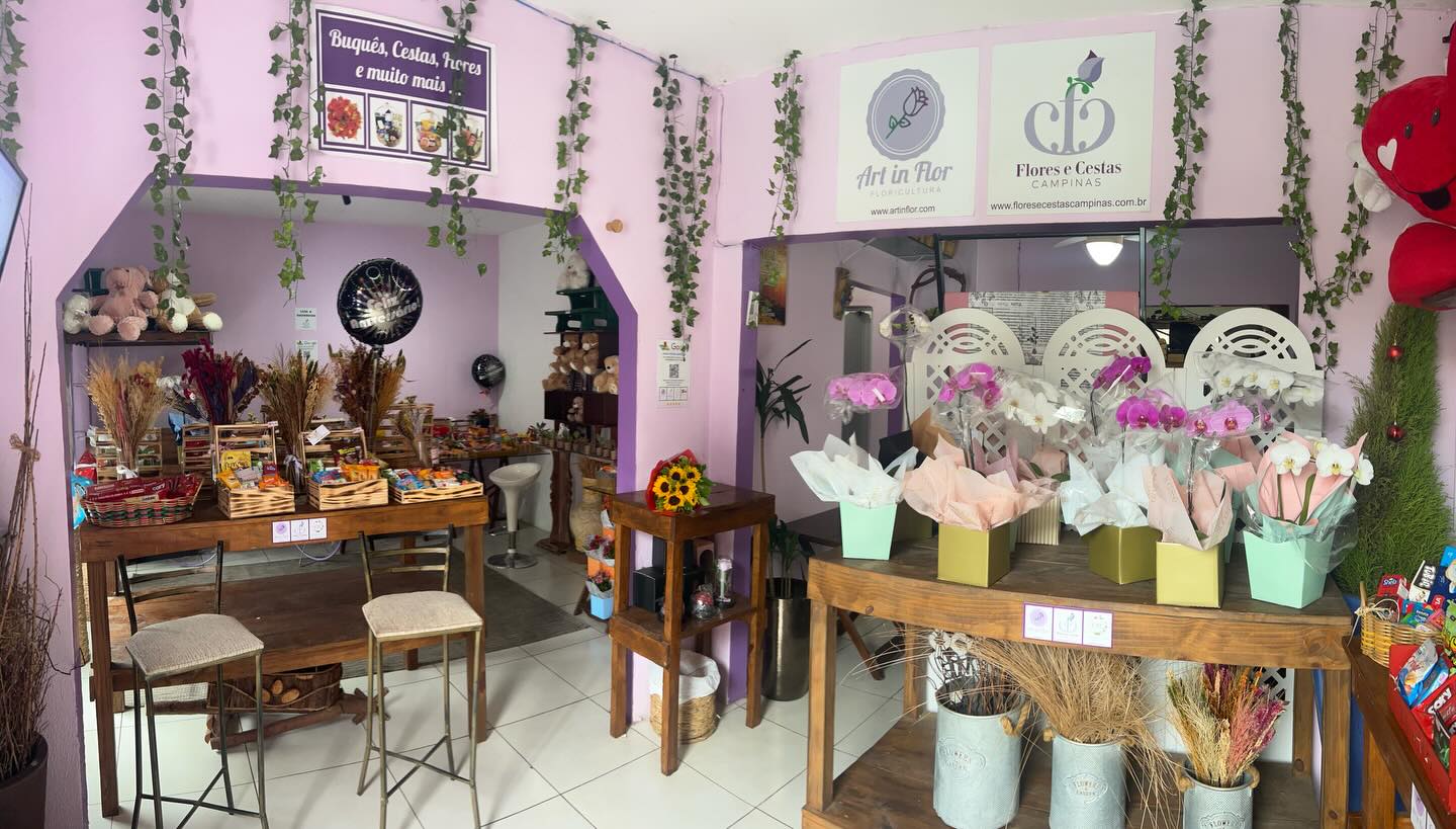 Visite nosso showroom, são 75 metros de muita beleza.Entregamos em Campinas e toda região RMC com frota própria.#floriculturaemcampinas #floriculturaemhortolandia
#floriculturaemsumare #floriculturaempaulinia
#floriculturaemvalinhos